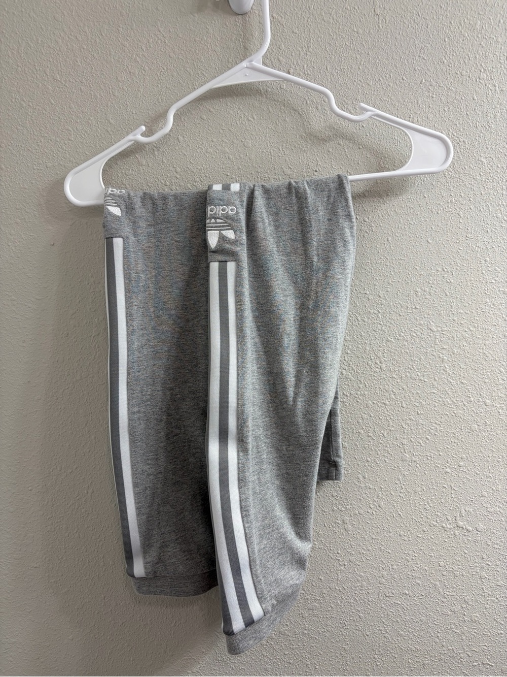 Pippa Gray Active Leggings with Side Stripes